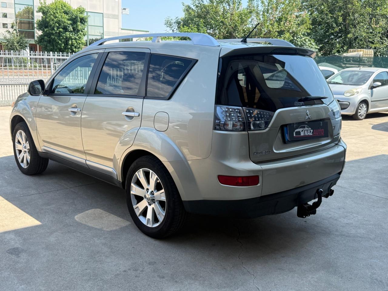 Mitsubishi Outlander 2.0 DI-D Instyle DPF 7p.ti