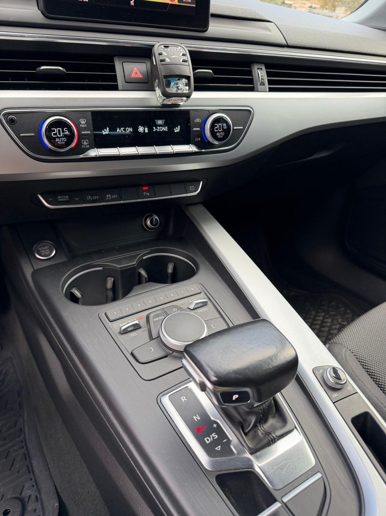 Audi A4 2.0 TDI 150 CV ultra S tronic Sport-2017