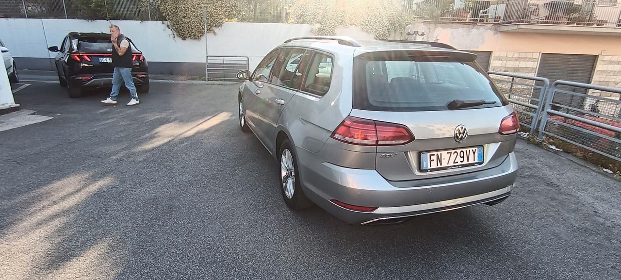 Volkswagen Golf Variant 2.0 TDI Highline BlueMotion Technology