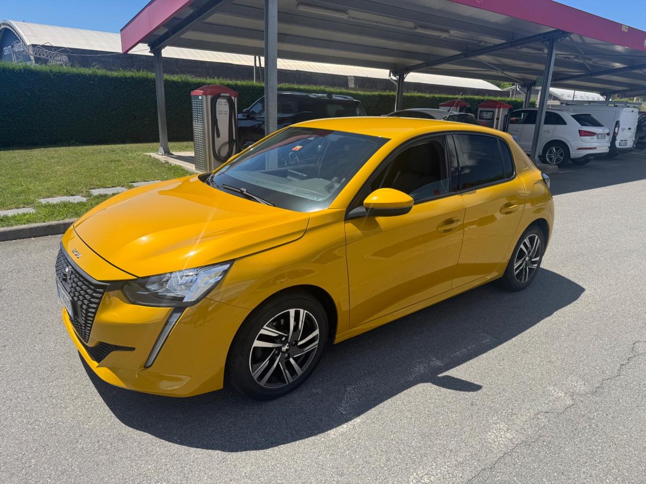 Peugeot 208 PureTech 100cavalli modello Allure