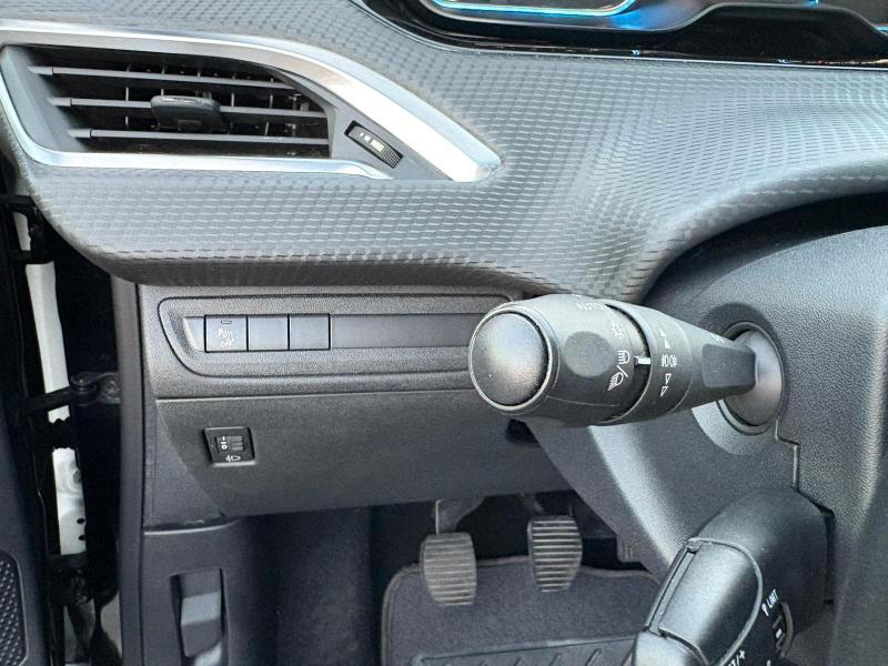 Peugeot 2008 1.6 bluehdi Gt Line 100cv OK NEOPATENTATI