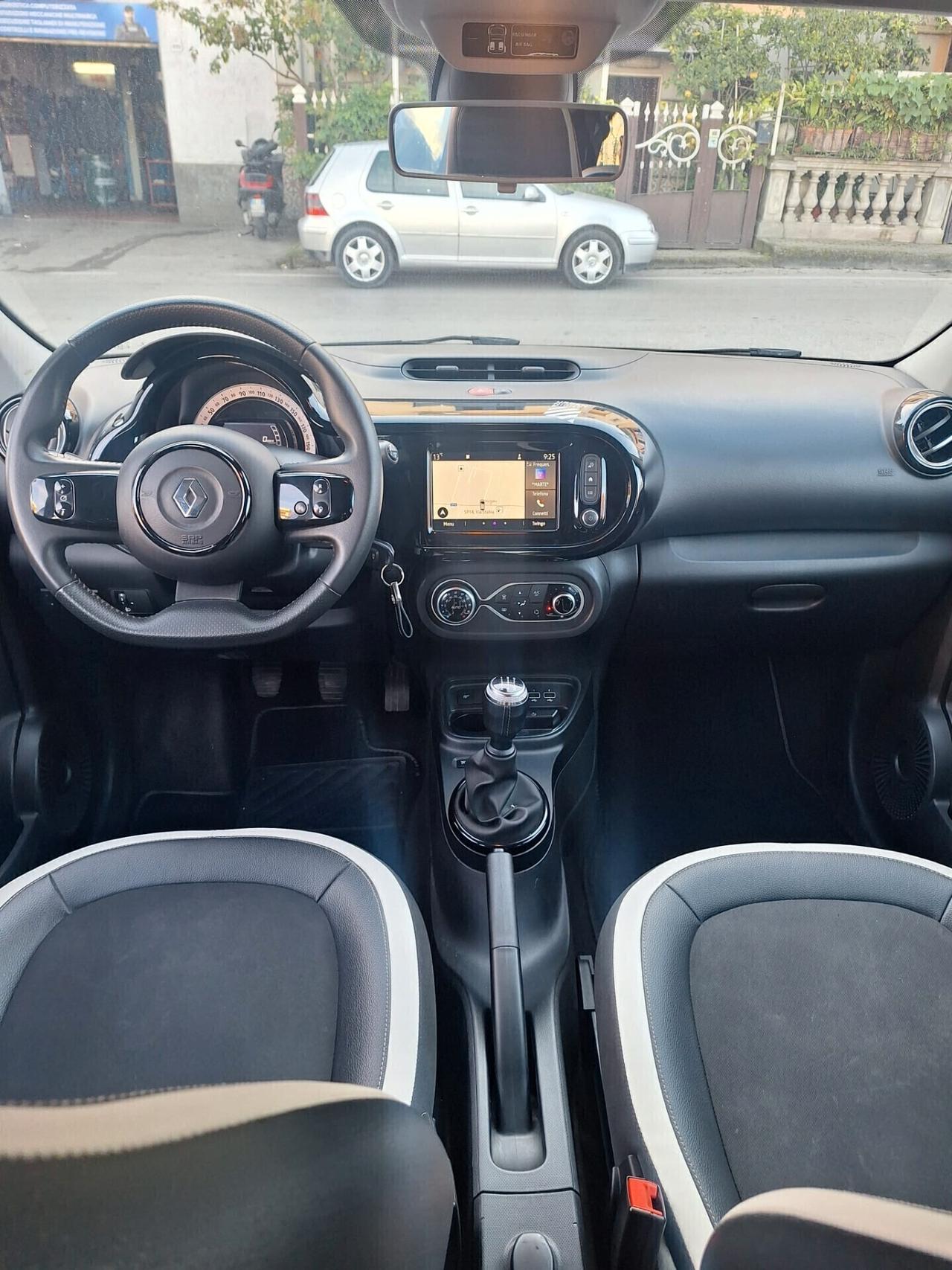 Renault Twingo SCe 65 CV Urban Night