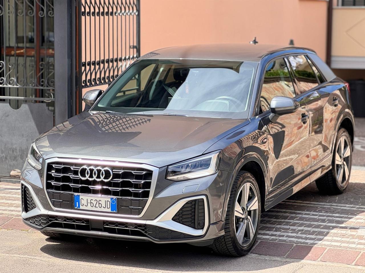 Audi Q2 35 TFSI S tronic line Edition