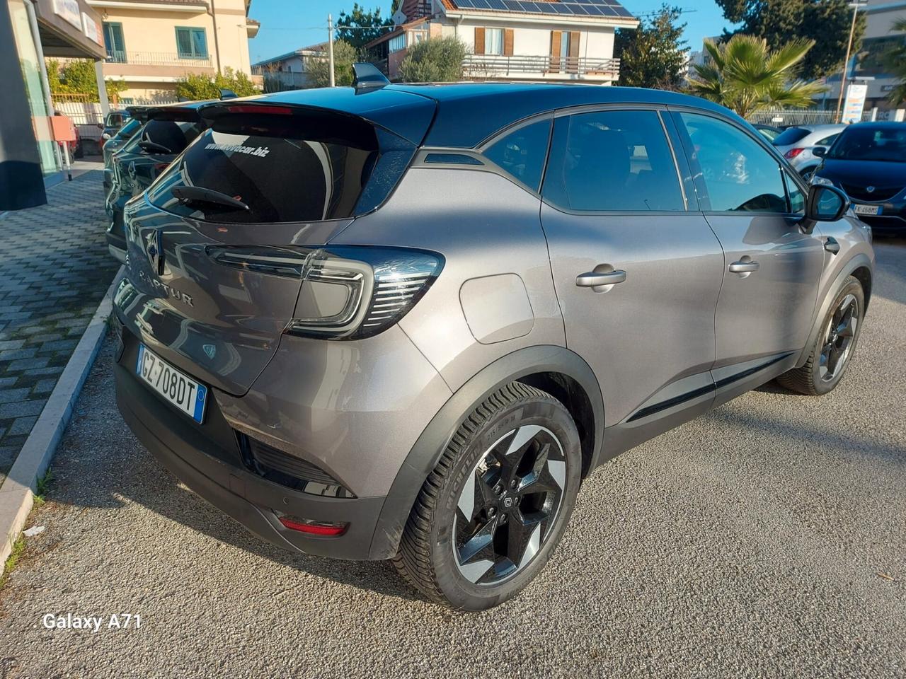 RENAULT CAPTUR 1,0 BZ 90 CV TECHNO MY25 MAN 5P