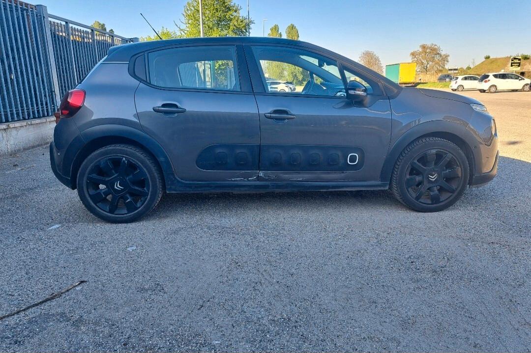 Citroen C3 PureTech 82 GPL Shine