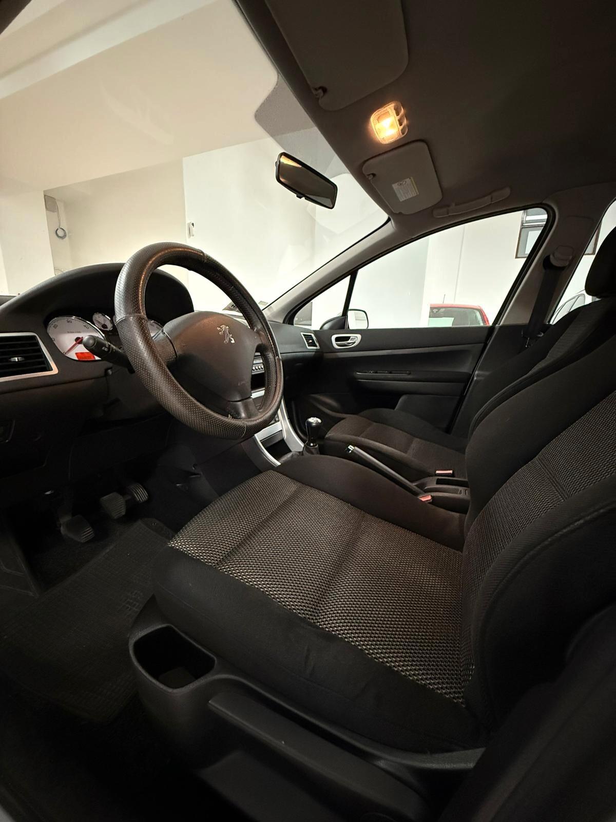 Peugeot 307 1.6 16V HDi FAP 90CV 5p. D-Sign