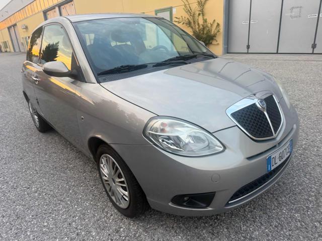 LANCIA Ypsilon 1.2 Argento senza nessun lavoro da fare