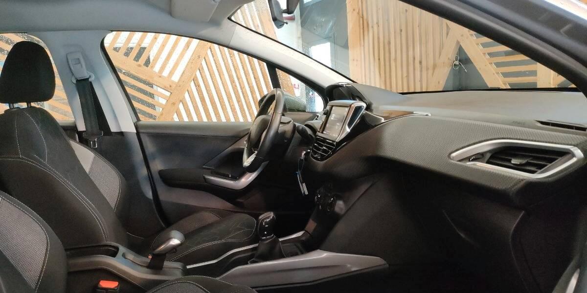 Peugeot 2008 1.5 bluehdi Active s&s 100cv 5marce