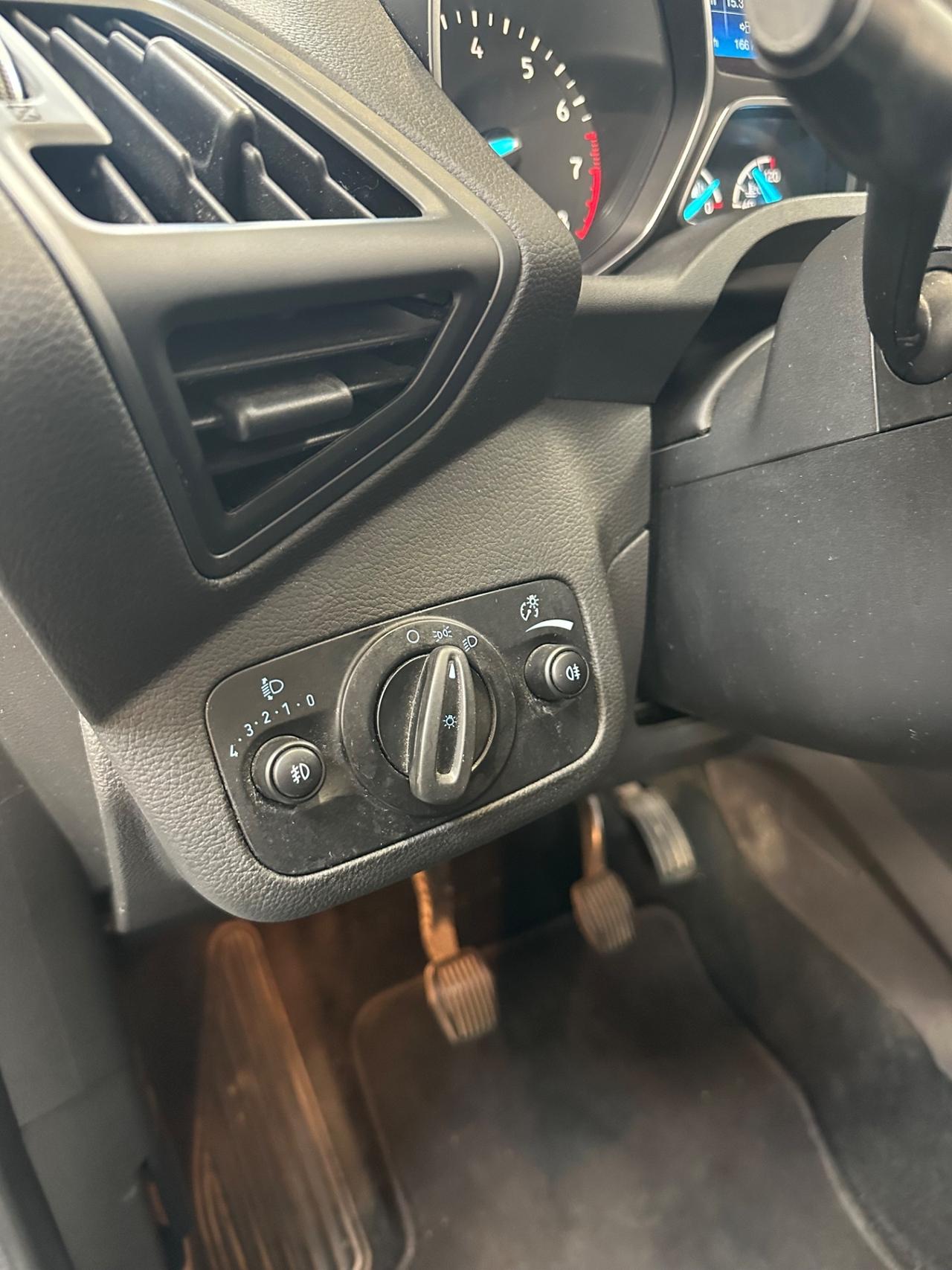 Ford Kuga 1.5 EcoBoost 120 CV S&S 2WD Titanium