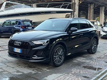 AUDI Q3 35 TFSI Business Advanced