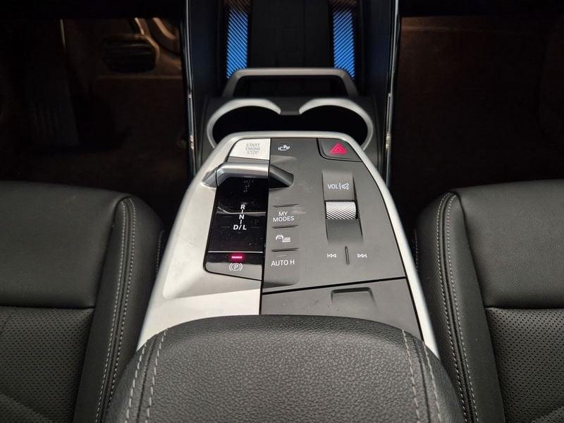 BMW X1 U11 xdrive23i mhev 48V X-Line auto