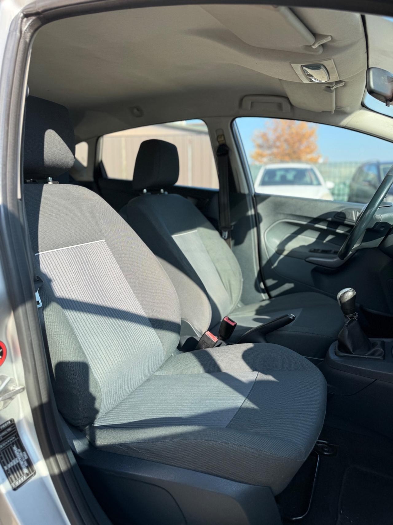 Ford Fiesta 1.4 TDCi 5p. Titanium