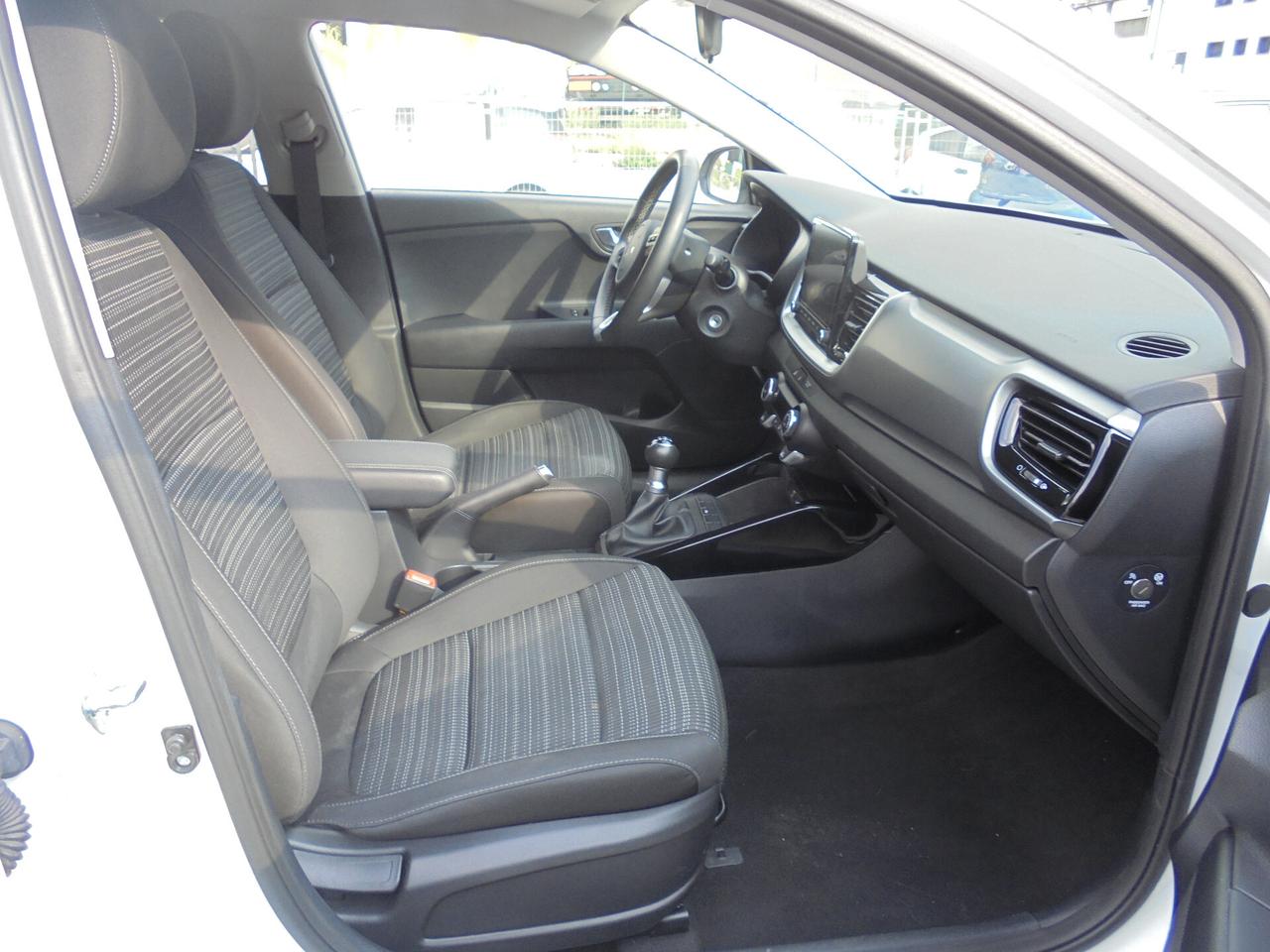 Kia Stonic 1.0 T-GDi 100 CV MHEV MT Style