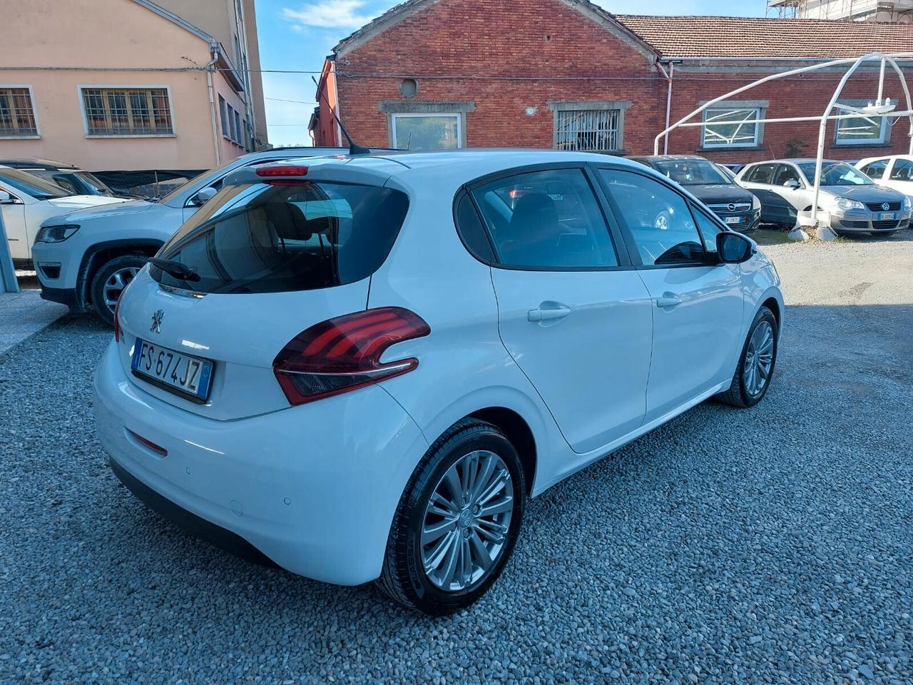 Peugeot 208 PureTech 82 Stop&Start 5 porte Allure