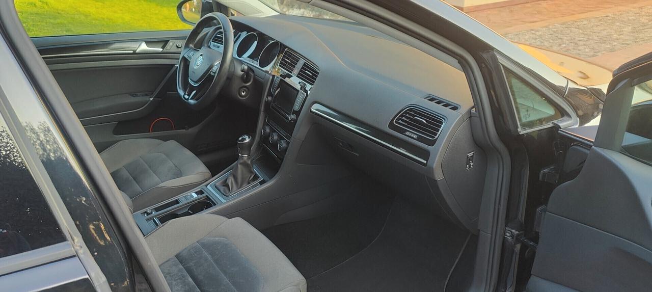 Volkswagen Golf 1.6 TDI 5p. Highline BlueMotion Technology
