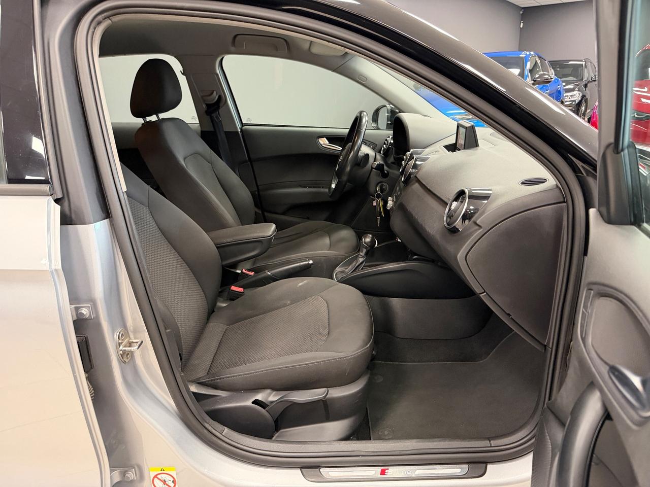 Audi A1 1.6 TDI S tronic line edition plus