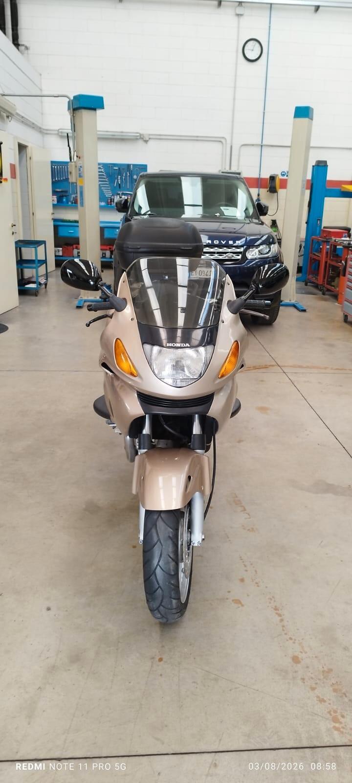 Honda Deauville 650
