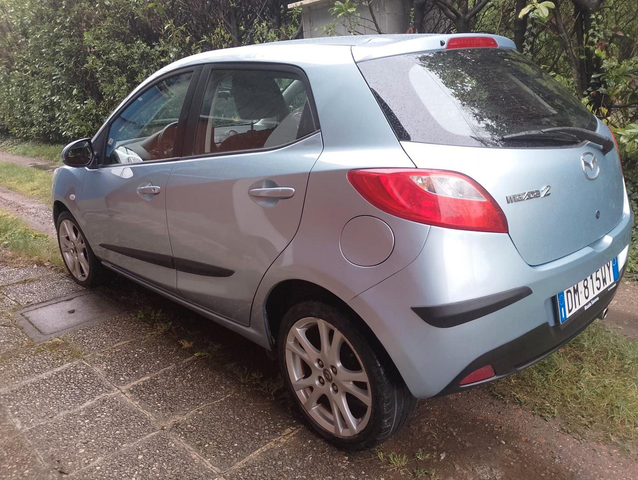 Mazda 2 1.3 16V 86CV 5p. Play