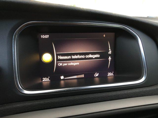 VOLVO V40 D2 Gear Business-NEOPATENTATI