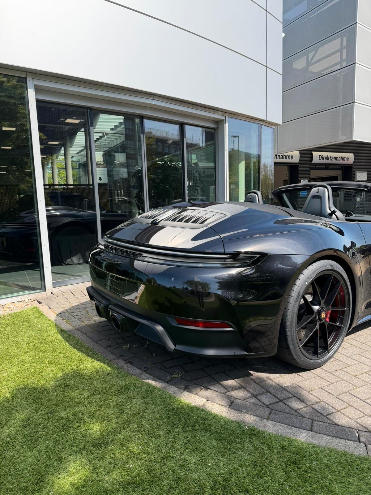 Porsche 911 Carrera GTS Cabrio