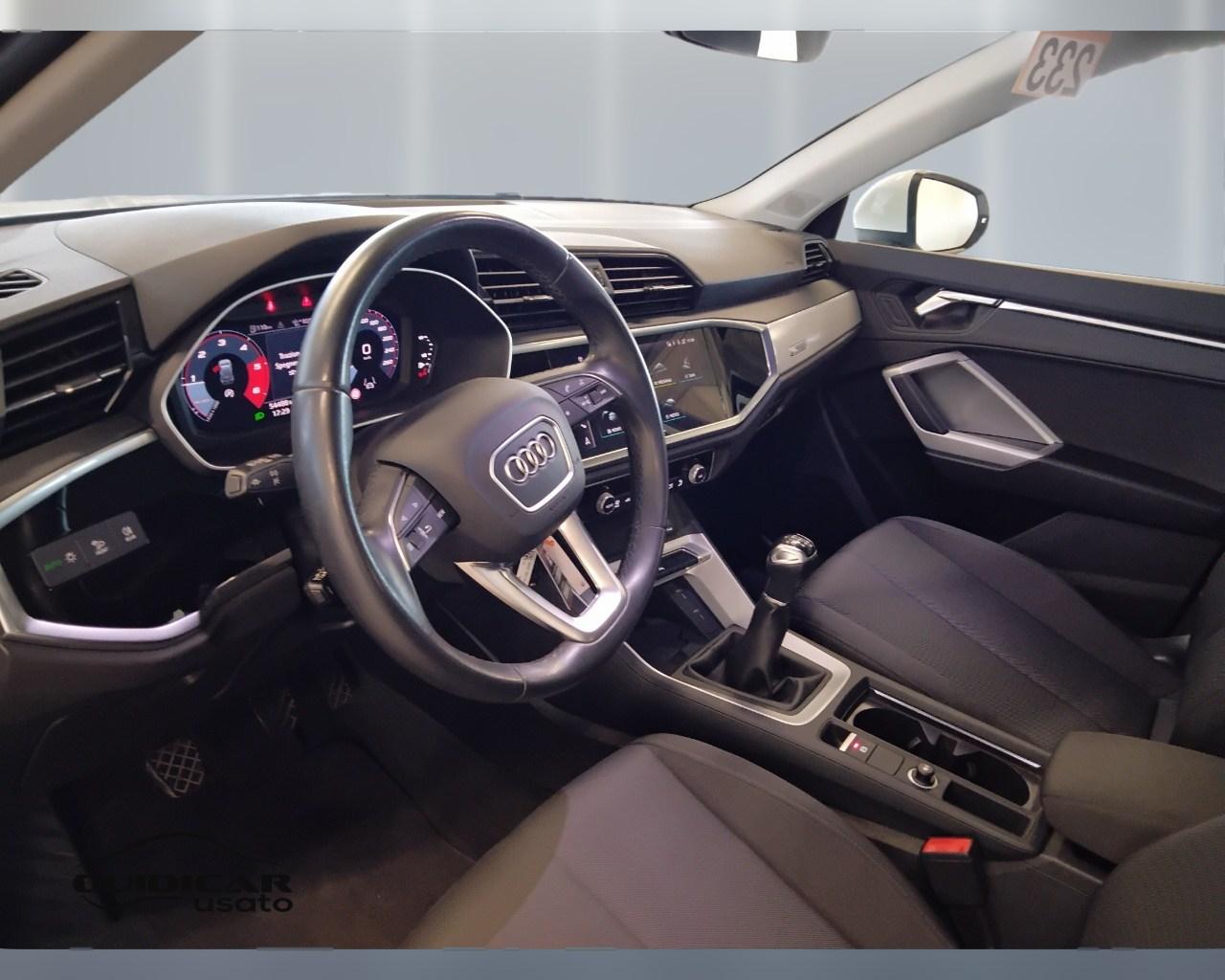 AUDI Q3 II 2018 - Q3 35 2.0 tdi Business Advanced
