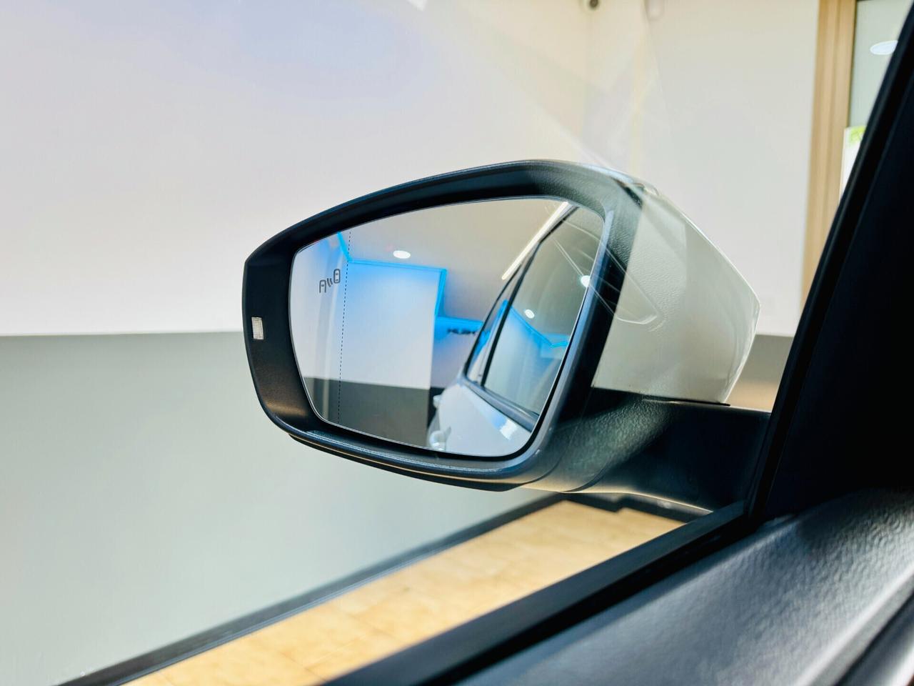 VW T-Cross 1.0 TSI 95Cv / Garanzia VW / CarPlay