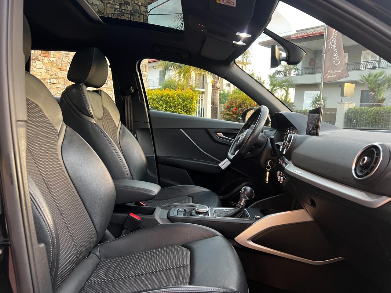 Audi Q2 30 TDI S tronic-2xS Line-TETTO-FULL