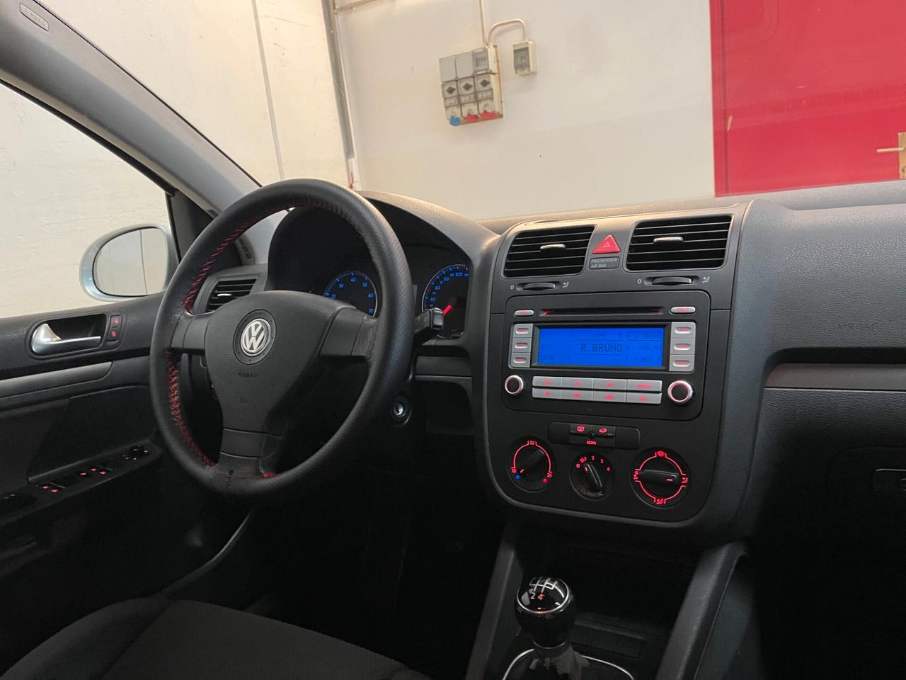 Volkswagen Golf ConfortLine 1.6 5porte-Ok Neopatentati-LEGGI SOTTO