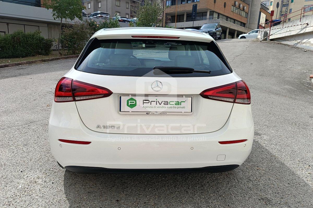 MERCEDES A 180 d Automatic Business Extra