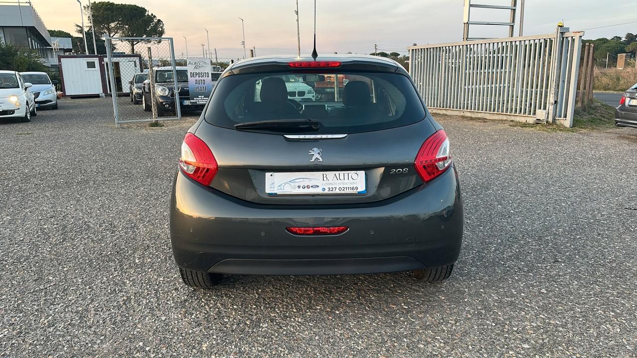 Peugeot 208 1.4 HDi 68 CV 5 porte Allure