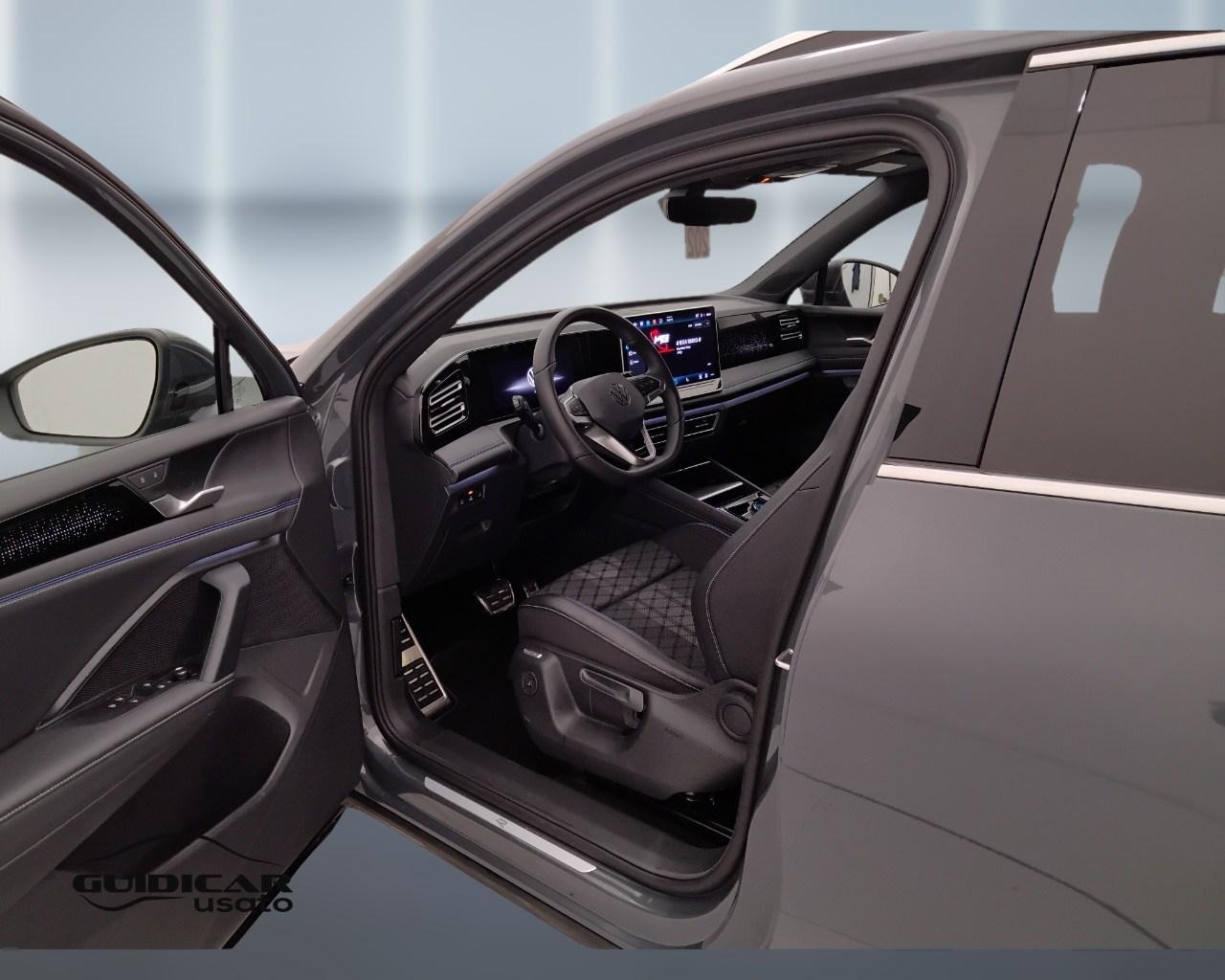 VOLKSWAGEN Tiguan III 2024 - Tiguan 2.0 tdi R-Line 150cv dsg