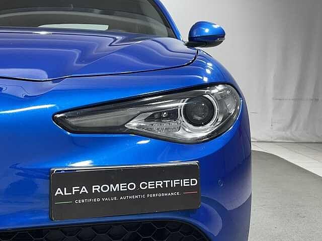 Alfa Romeo Giulia 2.2 Turbodiesel 210 CV AT8 AWD Q4 Veloce