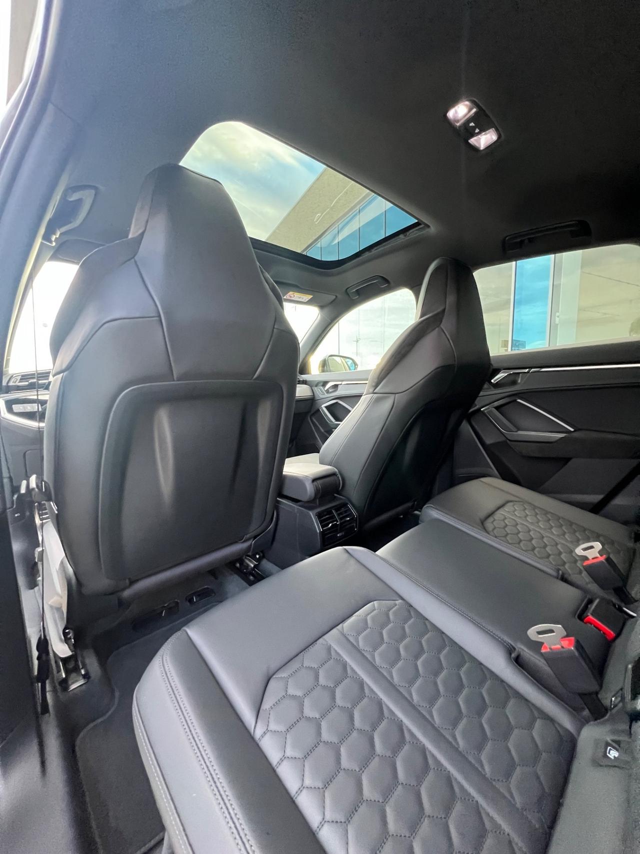 Audi RSQ3 SPB quattro 2.5 400CV s-tronic - possibilità noleggio no scoring
