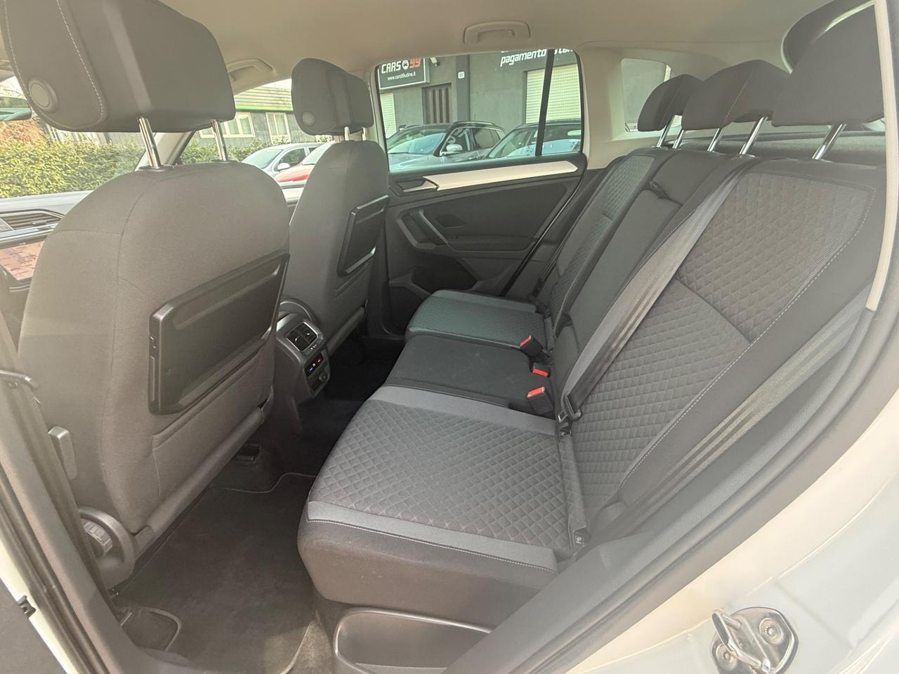 Volkswagen Tiguan 2.0 TDI SCR DSG 4MOTION Business BMT