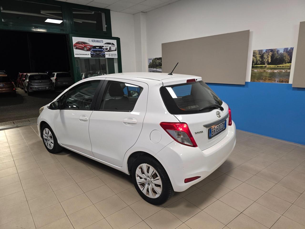 Toyota Yaris 1.0 5 porte