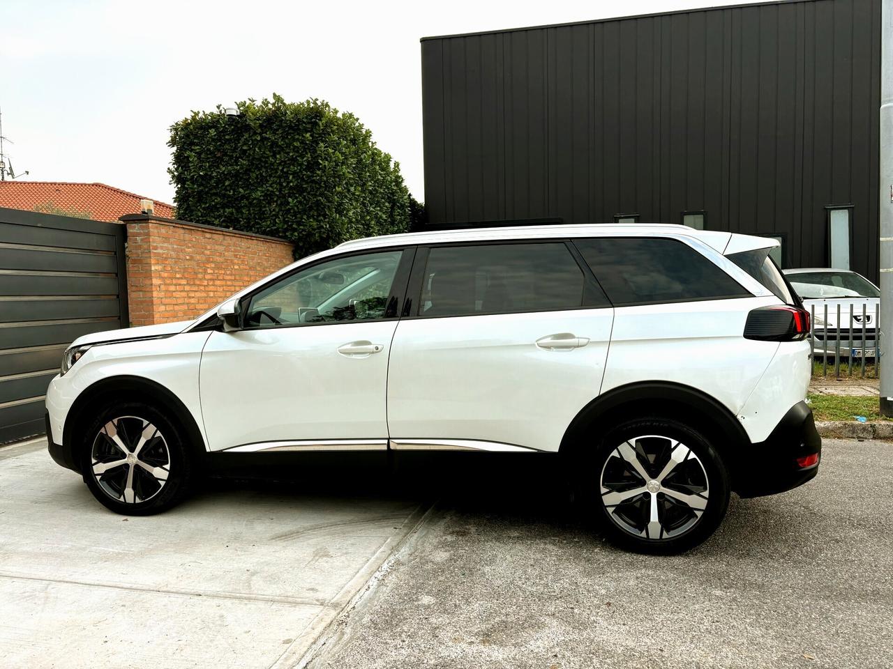 Peugeot 5008 1.6D aut- 7POSTI-U.Propr-Tagl.Peugeot-2017