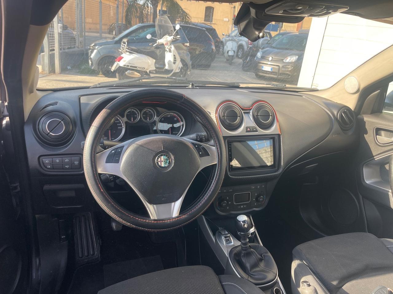 Alfa Romeo MiTo 1.6 JTDm-2 S&S Distinctive Sport Pack