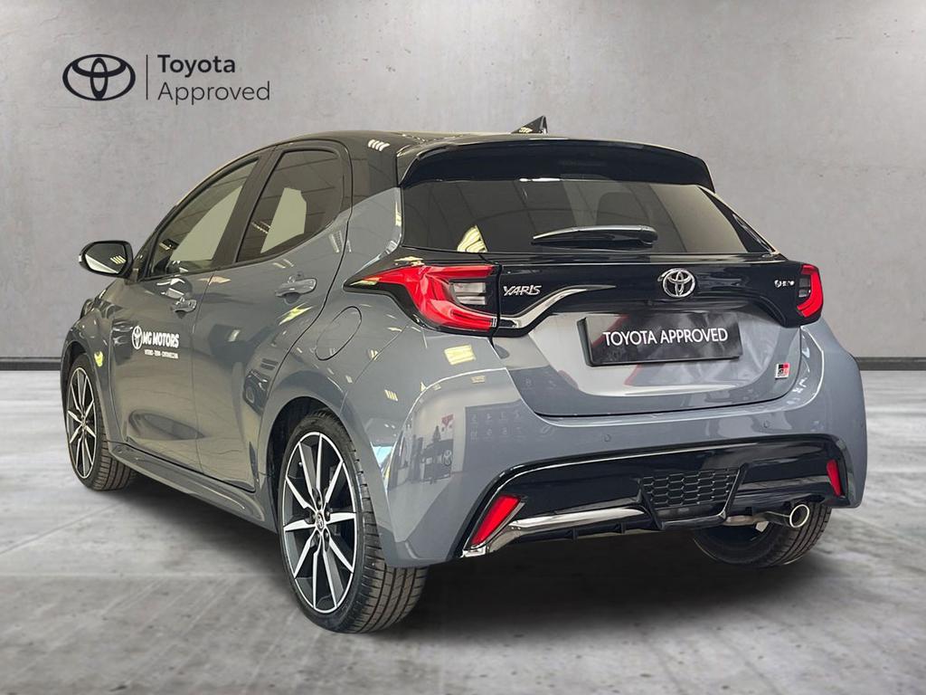 Toyota Yaris 1.5h 130 GR Sport