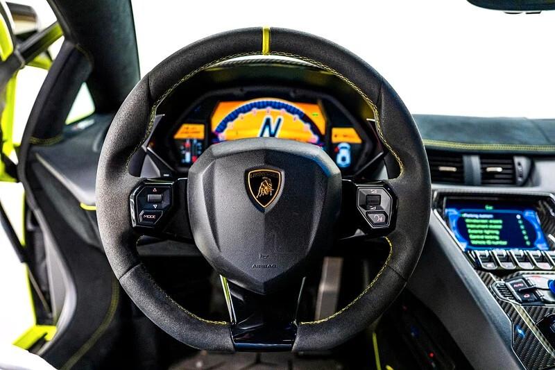 Lamborghini Aventador SV 6.5 V12 NOLEGGIO LUNGO TERMINE - LEASING FULL INCLUSIVE