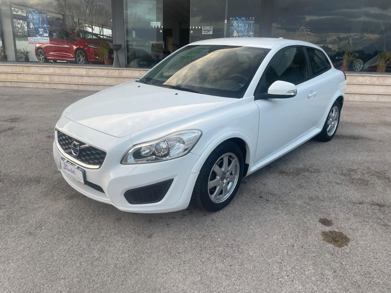 VOLVO C30 1.6 D DRIVE SUMMUM