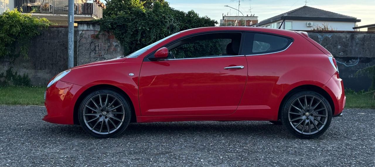 Alfa Romeo MiTo 1.6 JTDm Distinctive Sport Pack