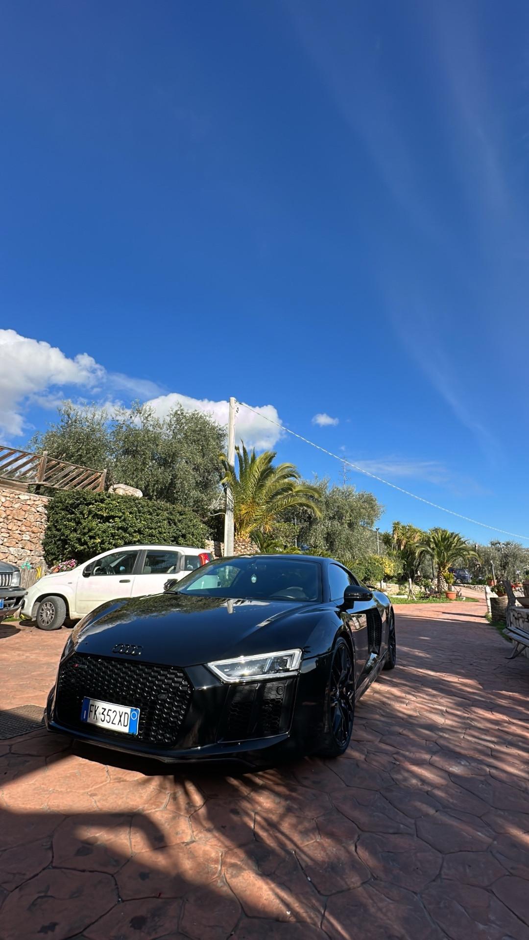 Audi R8 Coupé 5.2 FSI quattro S tronic plus