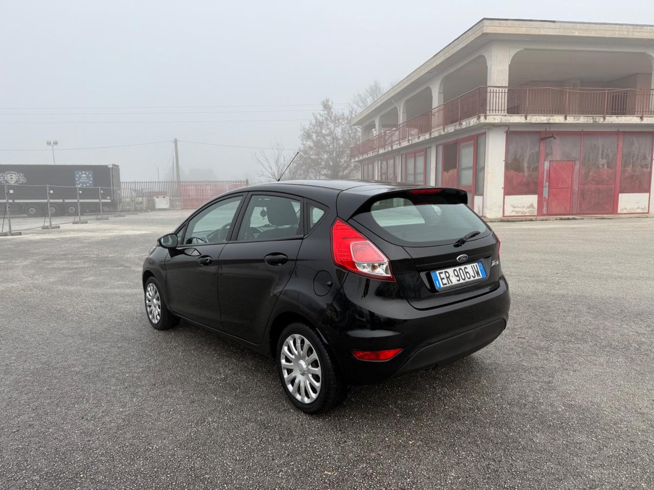 Ford Fiesta 1.4 5 porte Bz.- GPL