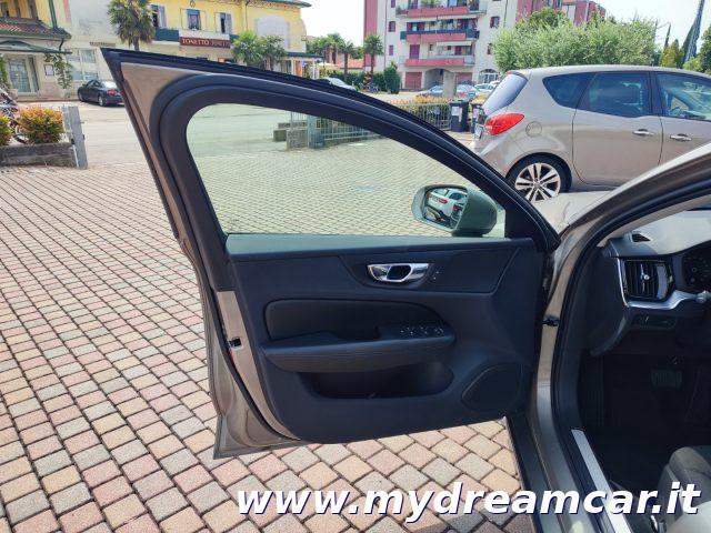 VOLVO V60 B4 (d) Geartronic Momentum Business