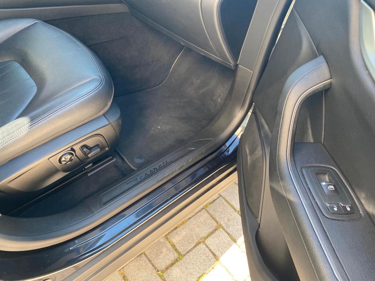 Maserati Levante V6 Diesel AWD Granlusso "Leggi annuncio"