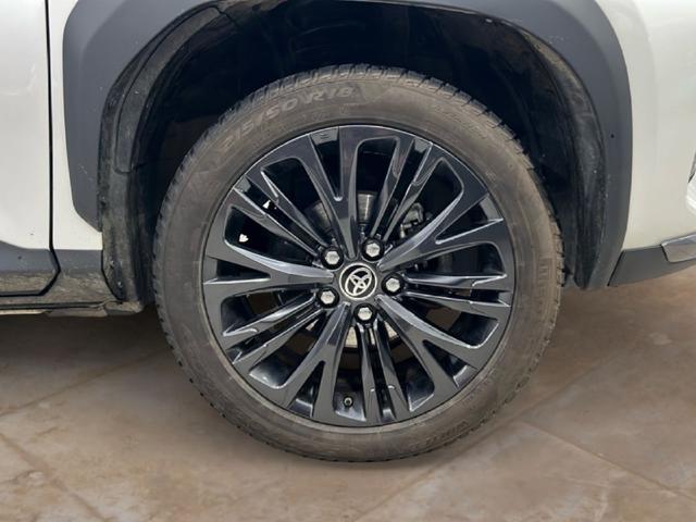 TOYOTA Yaris Cross 1.5 Hybrid 5p. E-CVT AWD-i Adventure