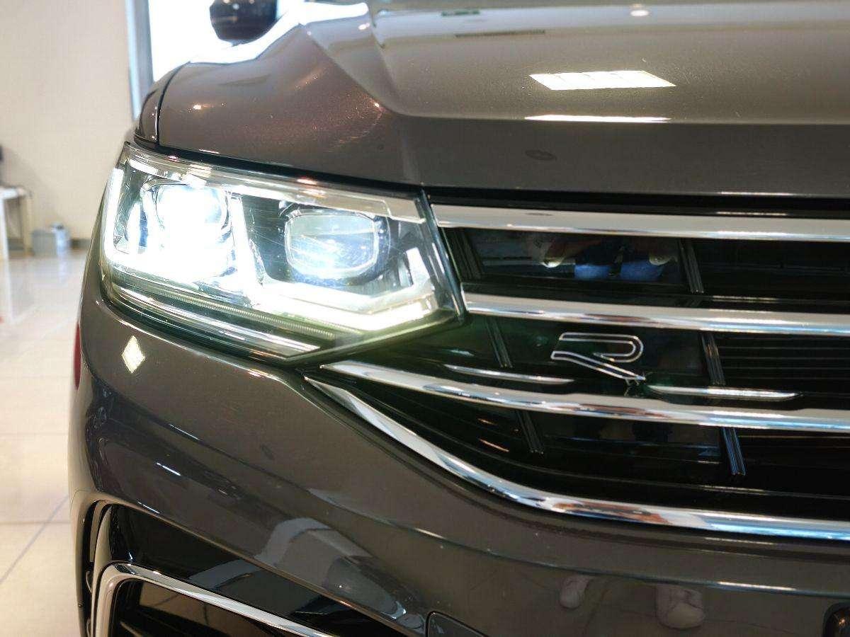 Volkswagen Tiguan 2.0 TDI R-Line Solo 68.000km 4 MOTION