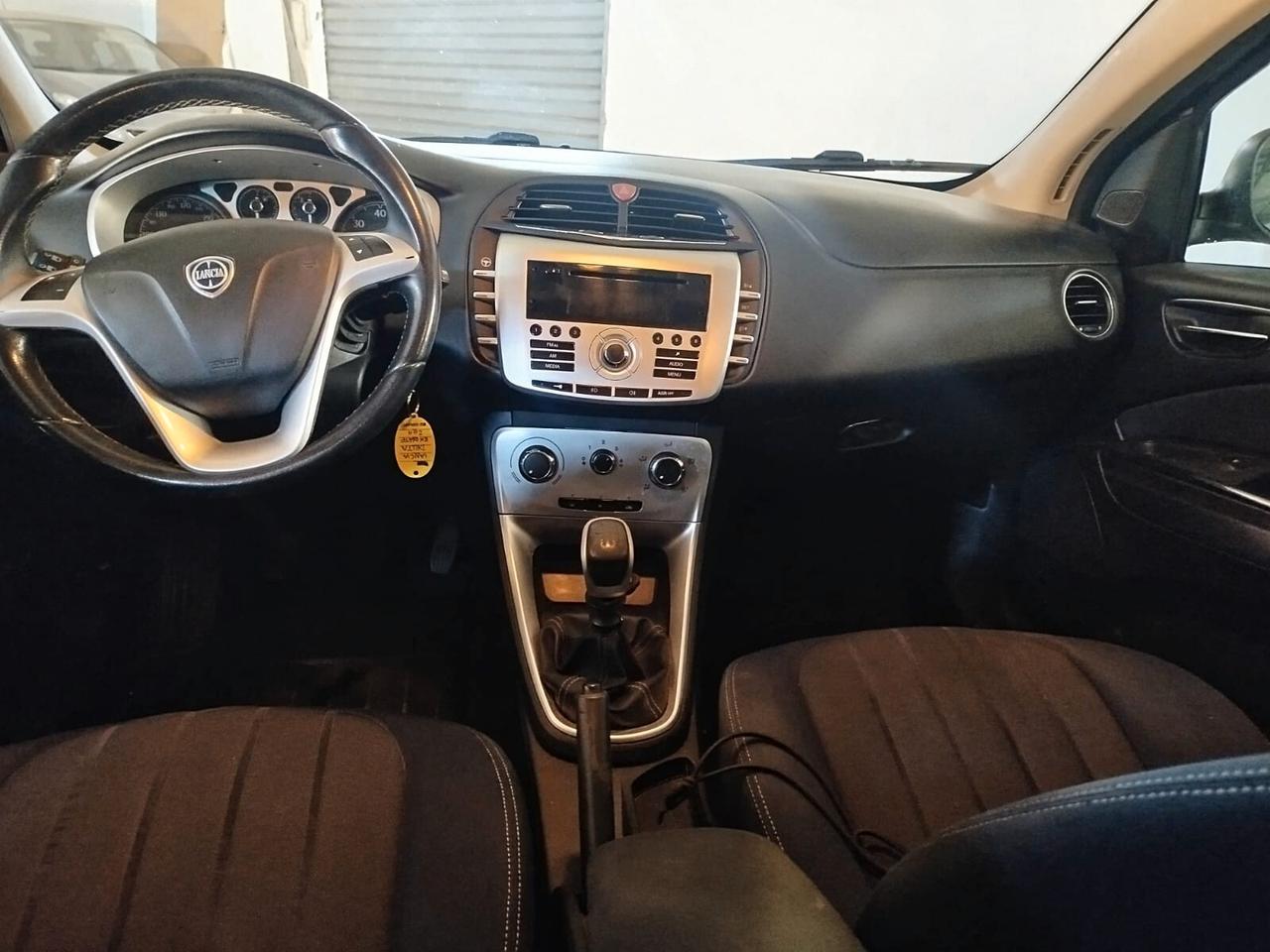 Lancia Delta 1.6 MJT DPF 105 CV Gold