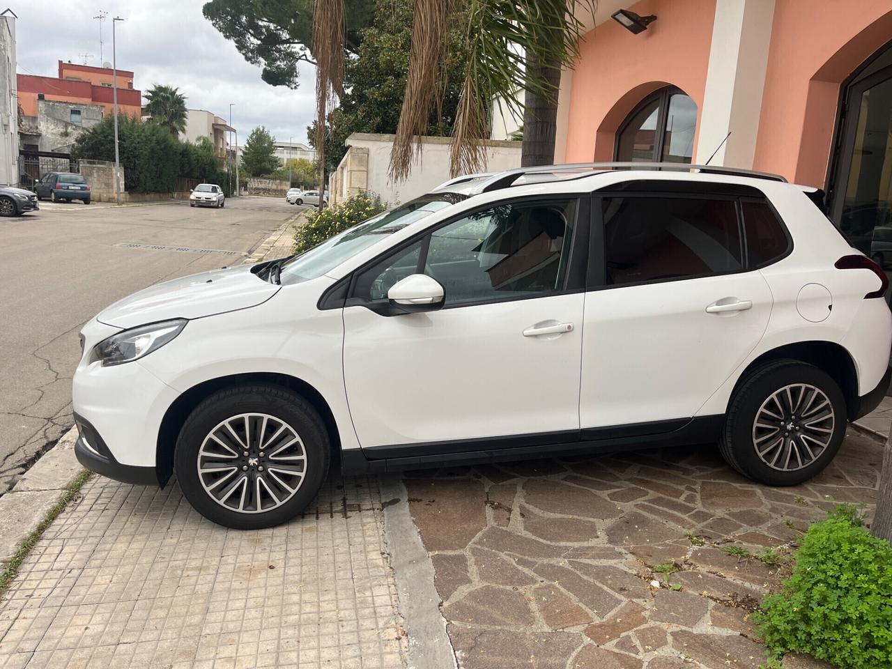 Peugeot 2008 BlueHDi 100 Active