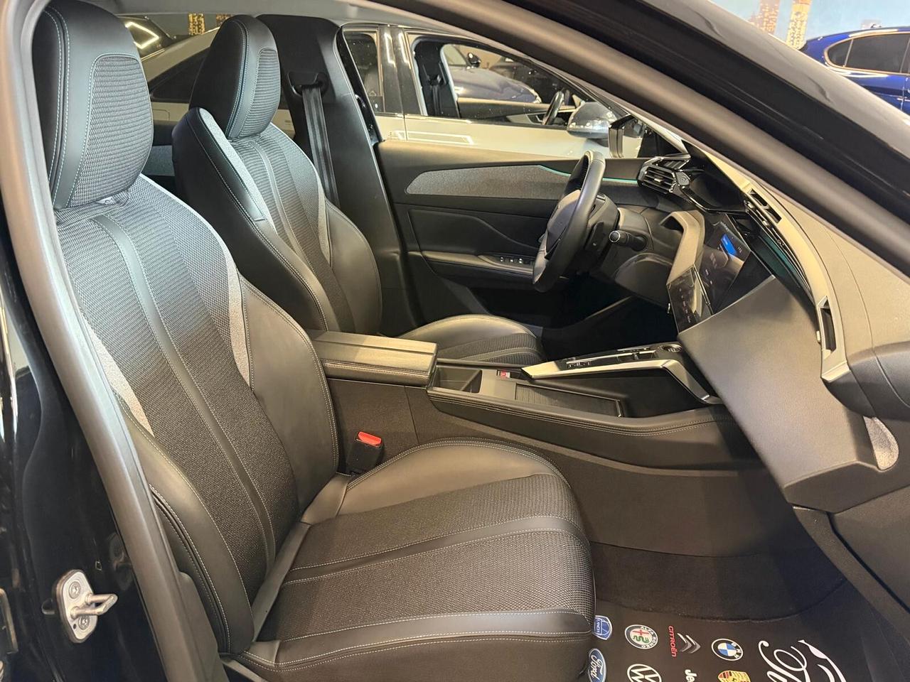 PEUGEOT 308 S.W. ALLURE 1.5 EAT8 130CV PELLE NAVI OK NEOPATENTATI ANNO 2023